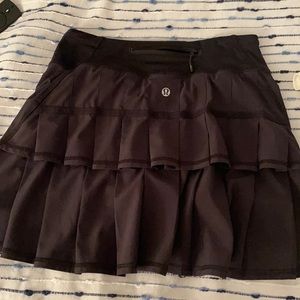 Lululemon black skirt